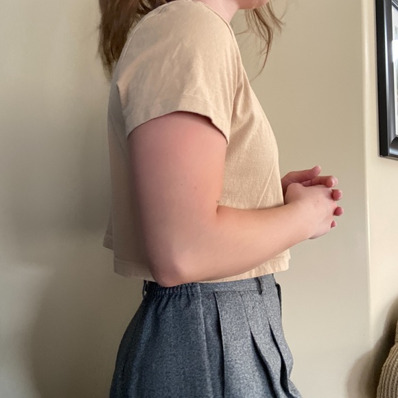 Urban Outfitters Cropped Tee - Picture 3 of 5
